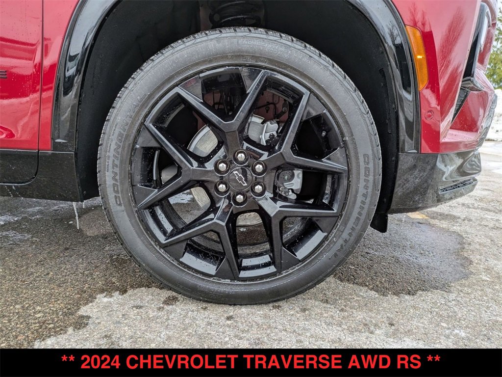 Used 2024 Chevrolet Traverse RS w/ LPO, Floor Liner Package image 32