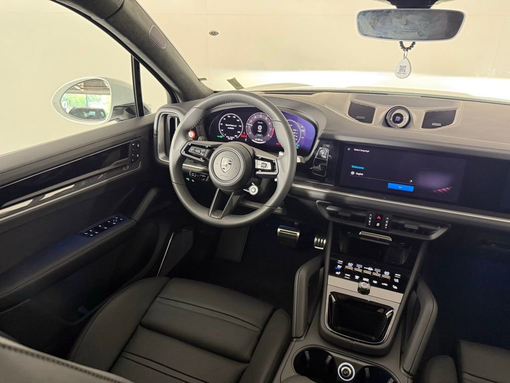 New 2025 Porsche Cayenne Turbo image 19