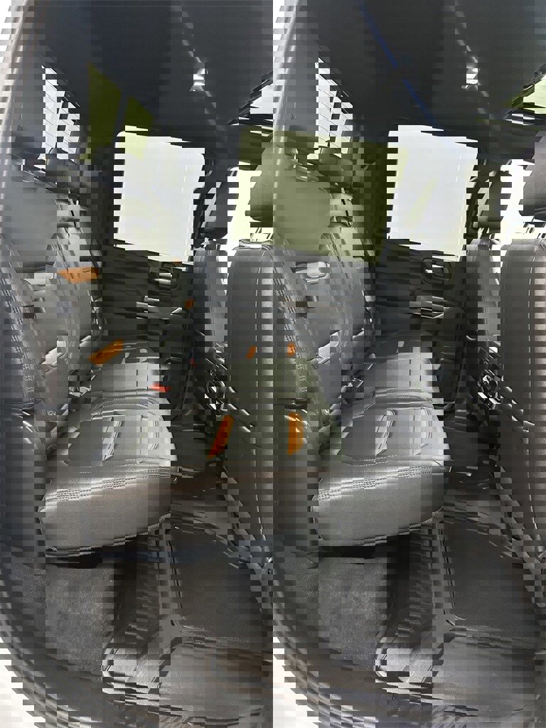 Used 2021 GMC Sierra 2500 AT4 w/ AT4 Premium Plus Package image 39