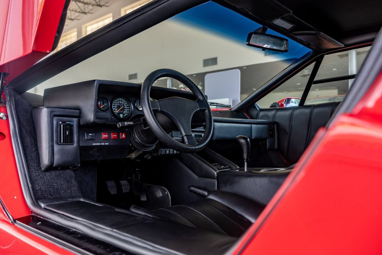 Used 1989 Lamborghini Countach Coupe RWD image 14