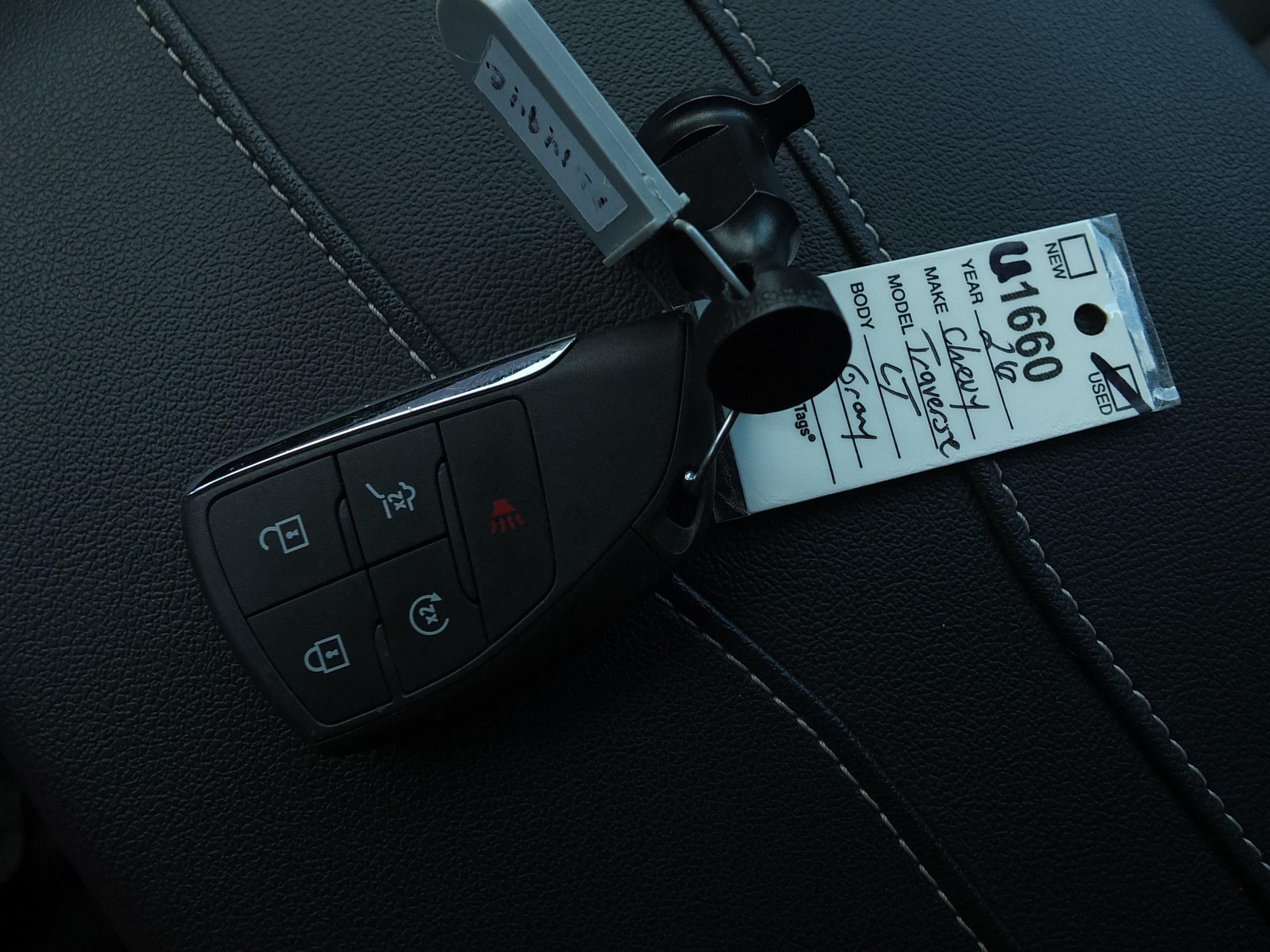 Used 2026 Chevrolet Traverse LT FWD image 28