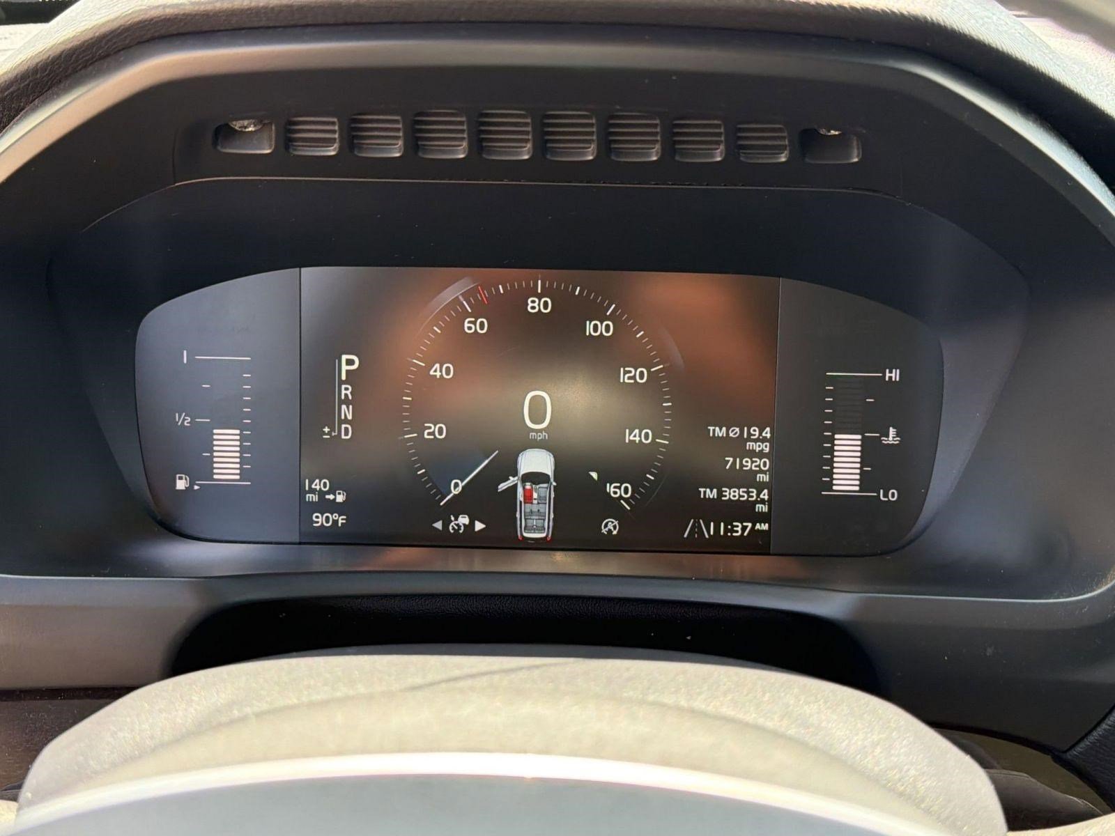 Used 2018 Volvo XC90 T5 Momentum w/ Convenience Package AWD/4WD image 21