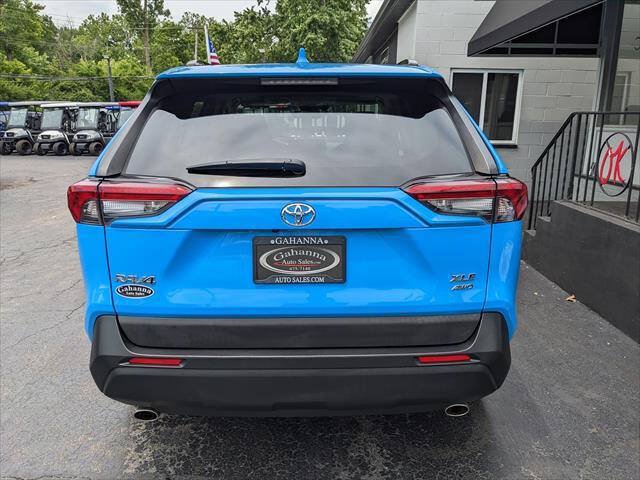 Used 2019 Toyota RAV4 XLE Premium w/ Cold Weather Package AWD/4WD image 4