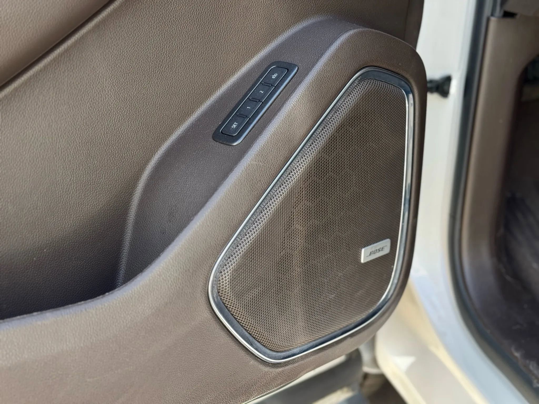 Used 2019 GMC Yukon XL Denali w/ Denali Ultimate Package image 13