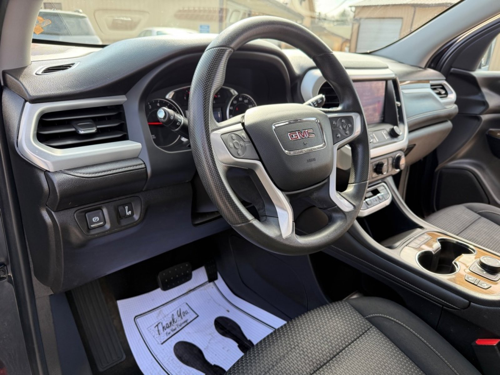 Used 2021 GMC Acadia SLE w/ GMC Pro Grade Package image 13