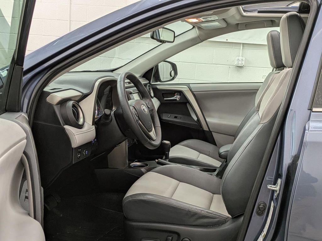 Used 2013 Toyota RAV4 Limited image 3
