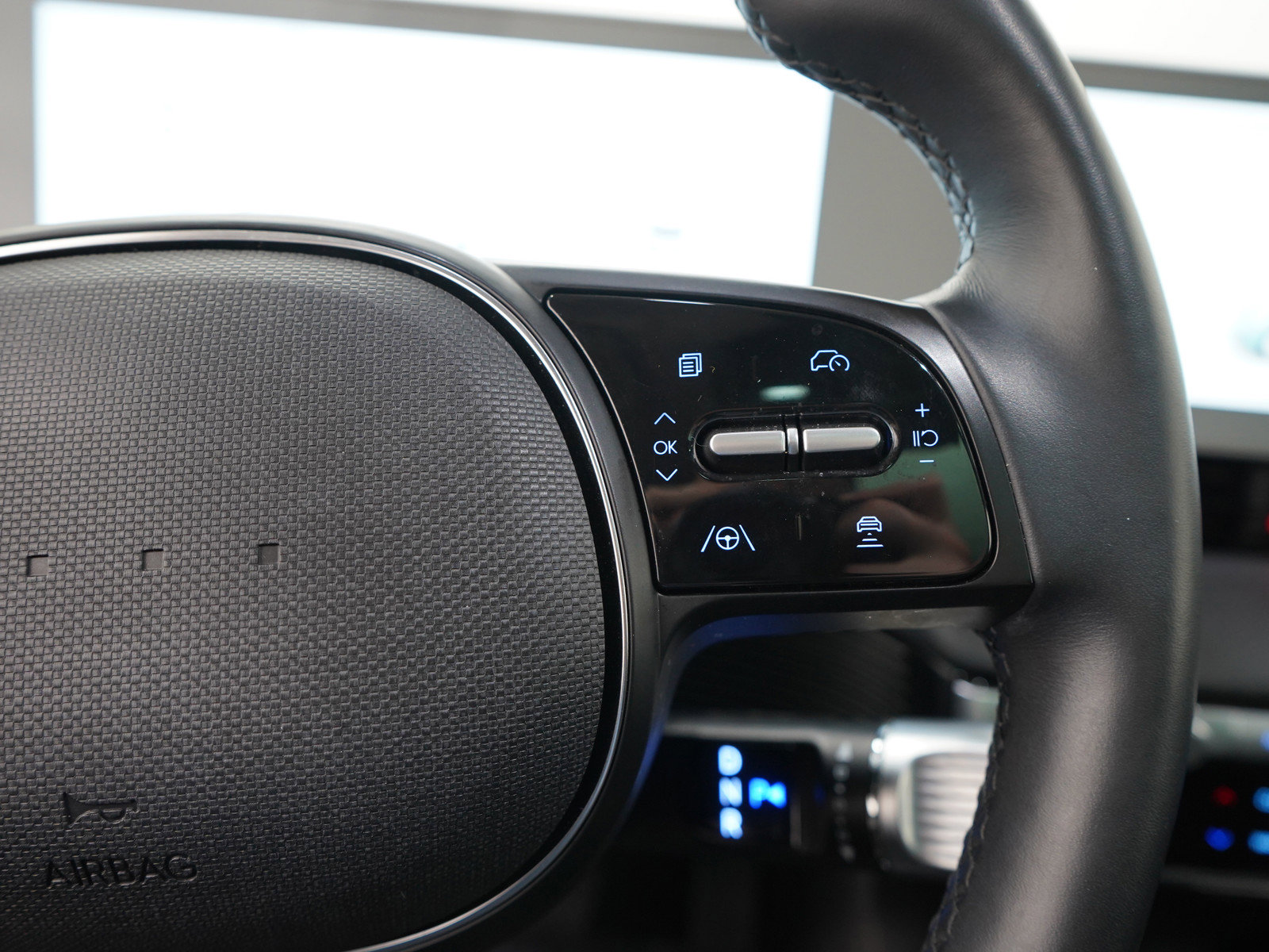 Used 2024 Hyundai Ioniq 5 Limited image 29