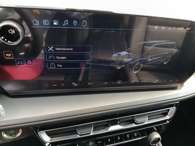 New 2026 Chevrolet Traverse LT w/ Enhanced Driving Package image 21