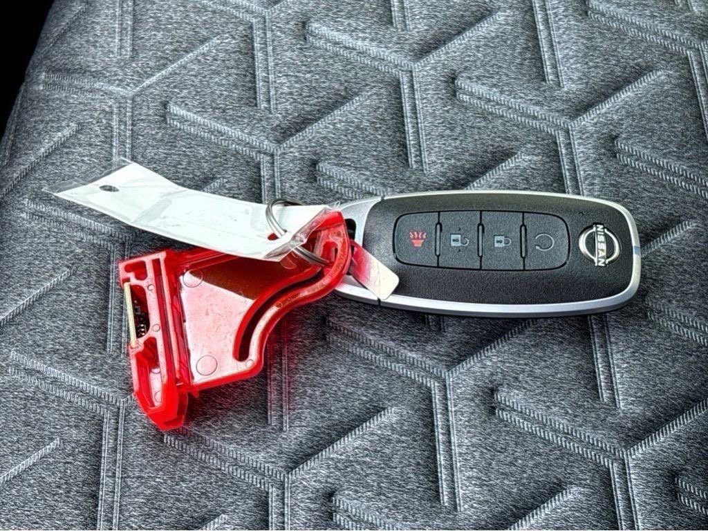 Used 2025 Nissan Kicks SV FWD image 22