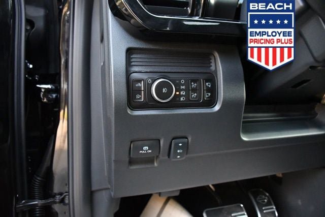 New 2026 Ford F250 Lariat w/ Black Appearance Package AWD/4WD image 25
