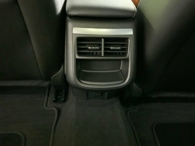 Used 2018 Chevrolet Impala LT FWD image 26