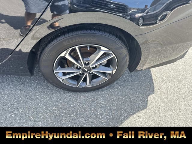 Used 2023 Kia Forte LXS image 11