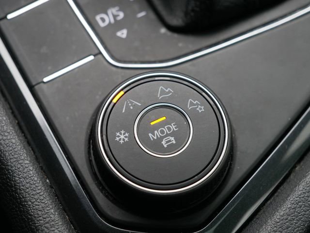 Used 2019 Volkswagen Tiguan SEL R-Line image 35