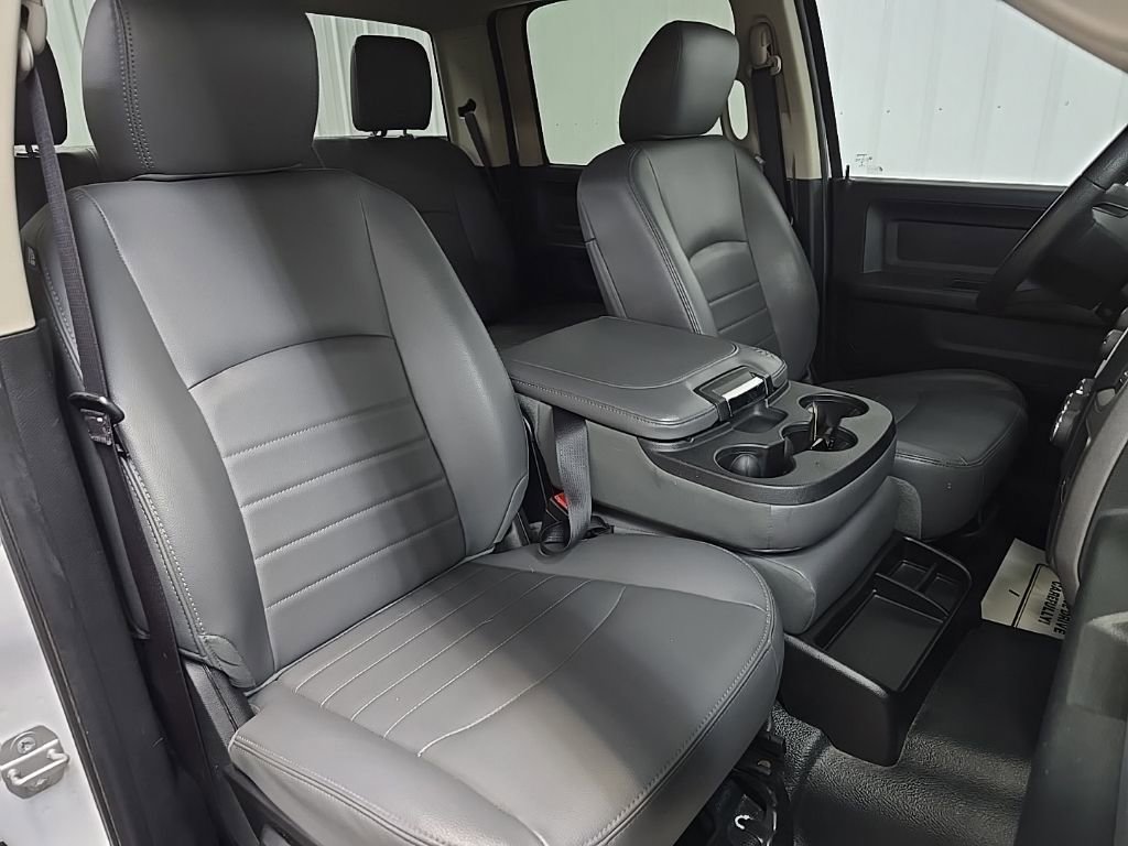Used 2016 RAM 1500 Tradesman w/ Chrome Appearance Group AWD/4WD image 14