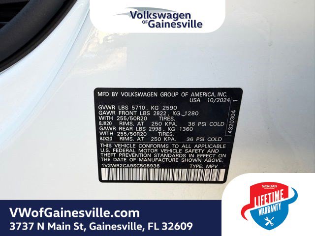 Used 2025 Volkswagen Atlas SE image 32