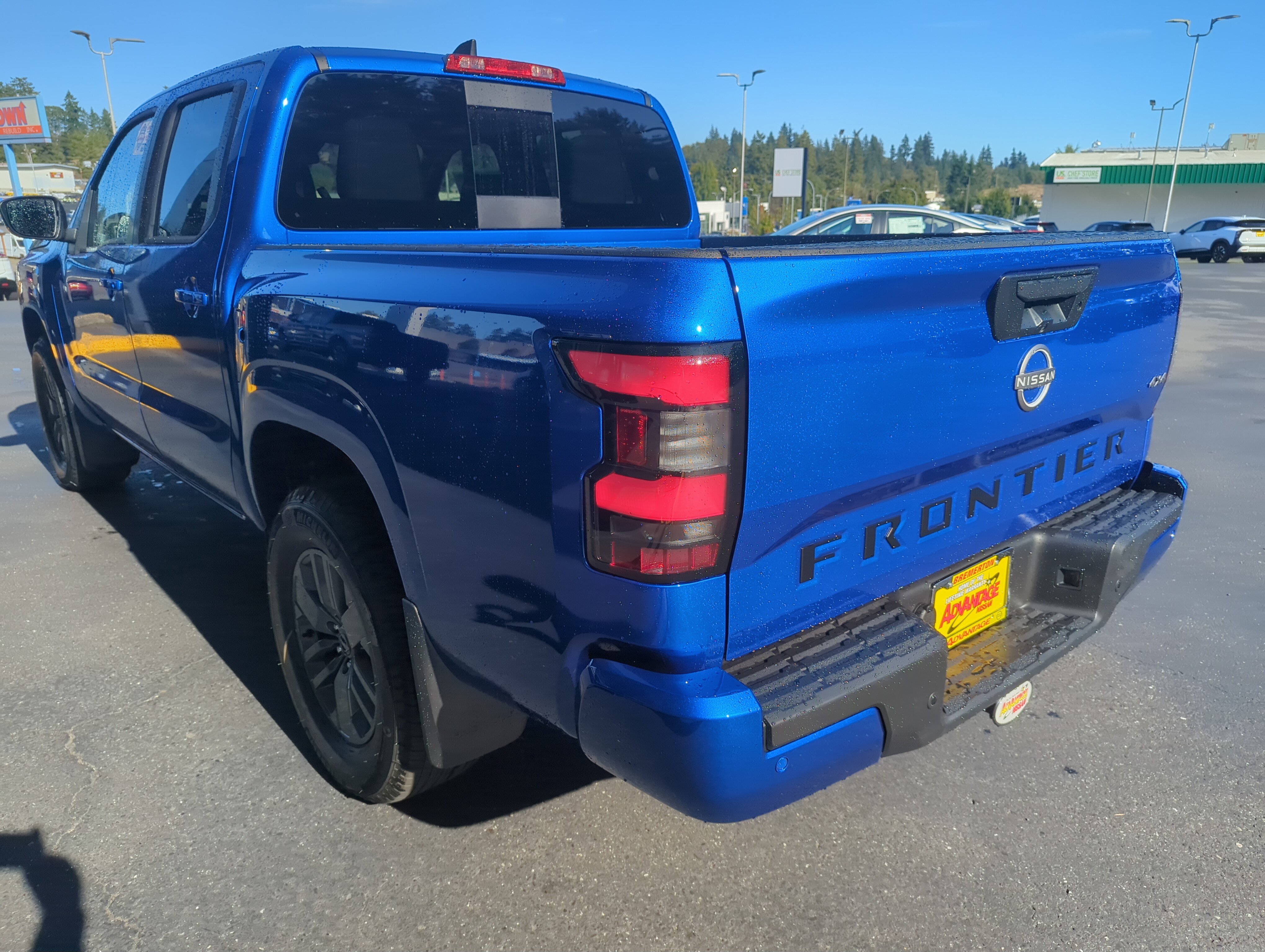 New 2026 Nissan Frontier SV w/ SV Convenience Package image 3