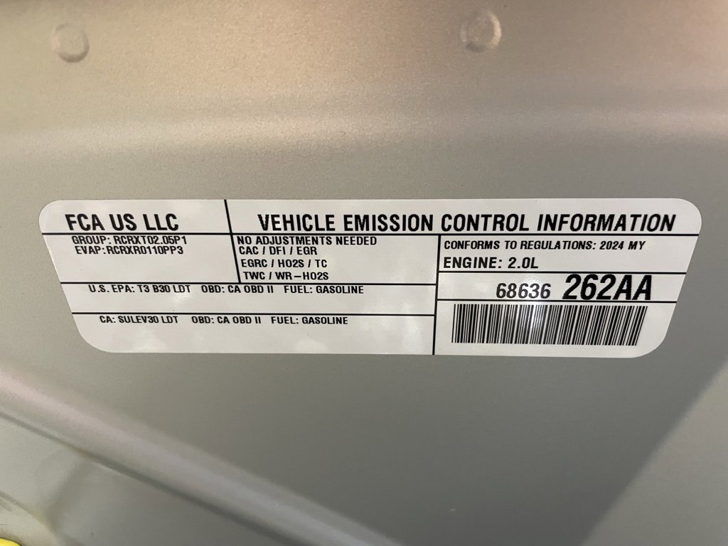 Used 2024 Jeep Compass Latitude image 38