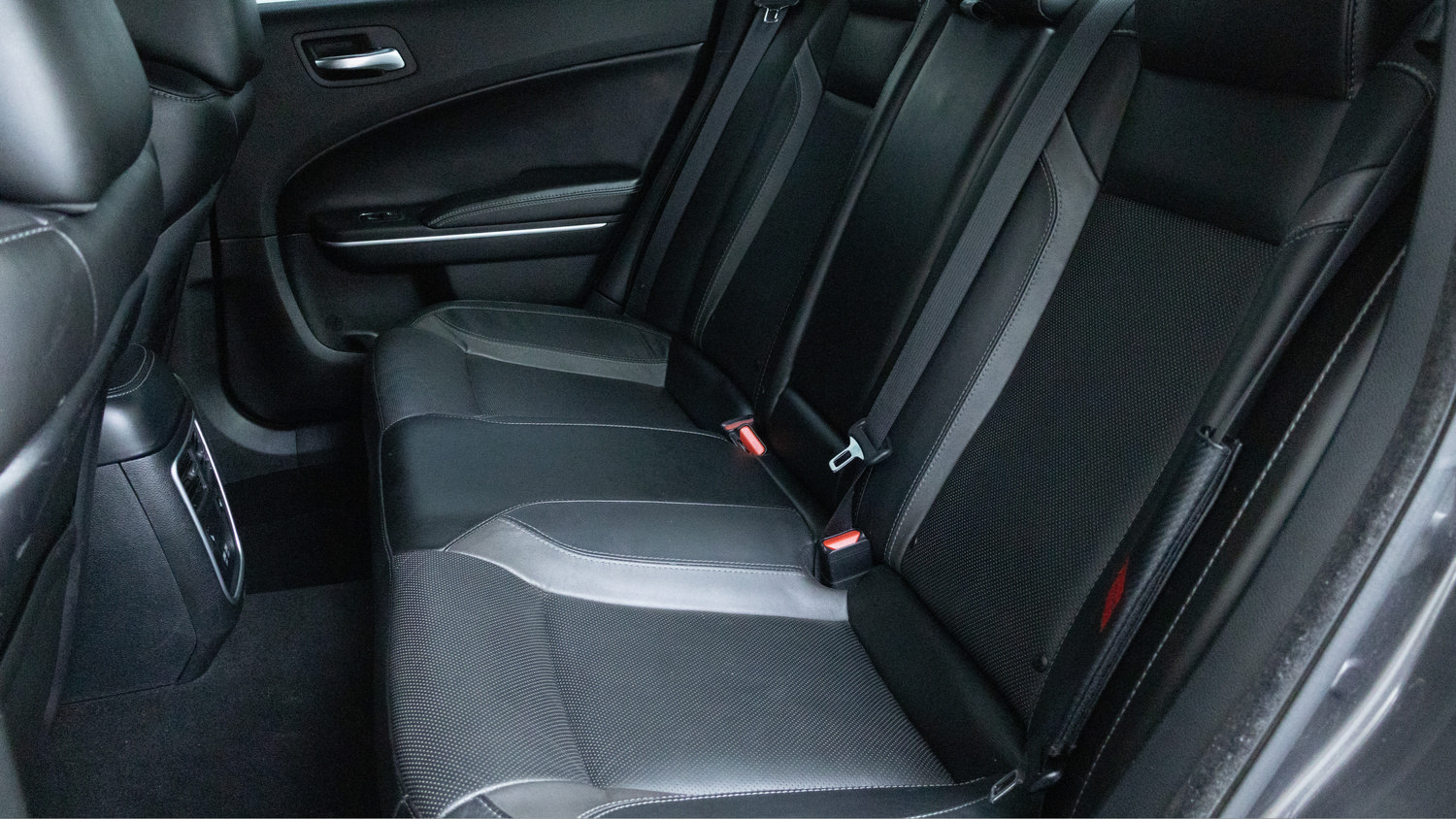 Used 2021 Dodge Charger SXT w/ Leather Interior Group RWD image 26