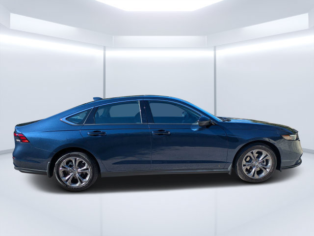 Used 2024 Honda Accord EX image 2