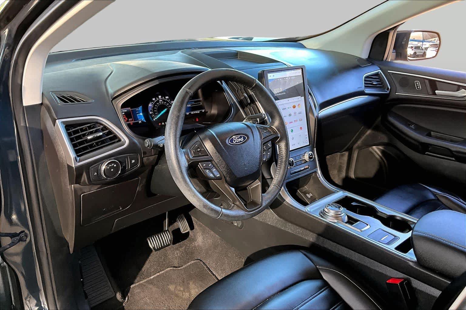 Used 2022 Ford Edge SEL AWD/4WD image 18