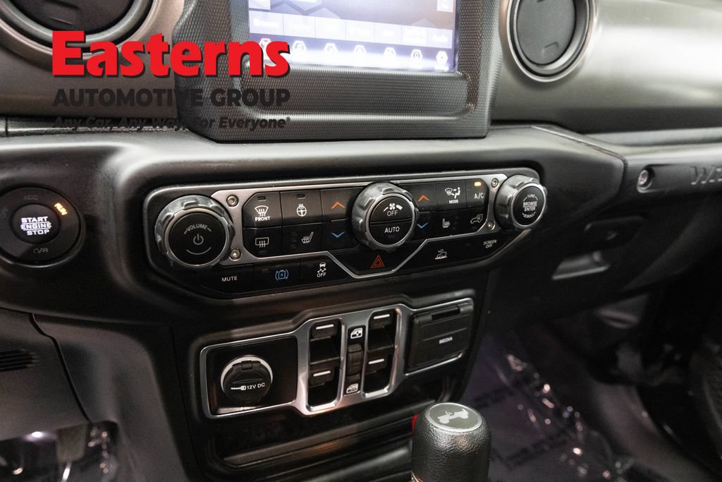 Used 2023 Jeep Wrangler Unlimited w/ Cold Weather Group AWD/4WD image 20
