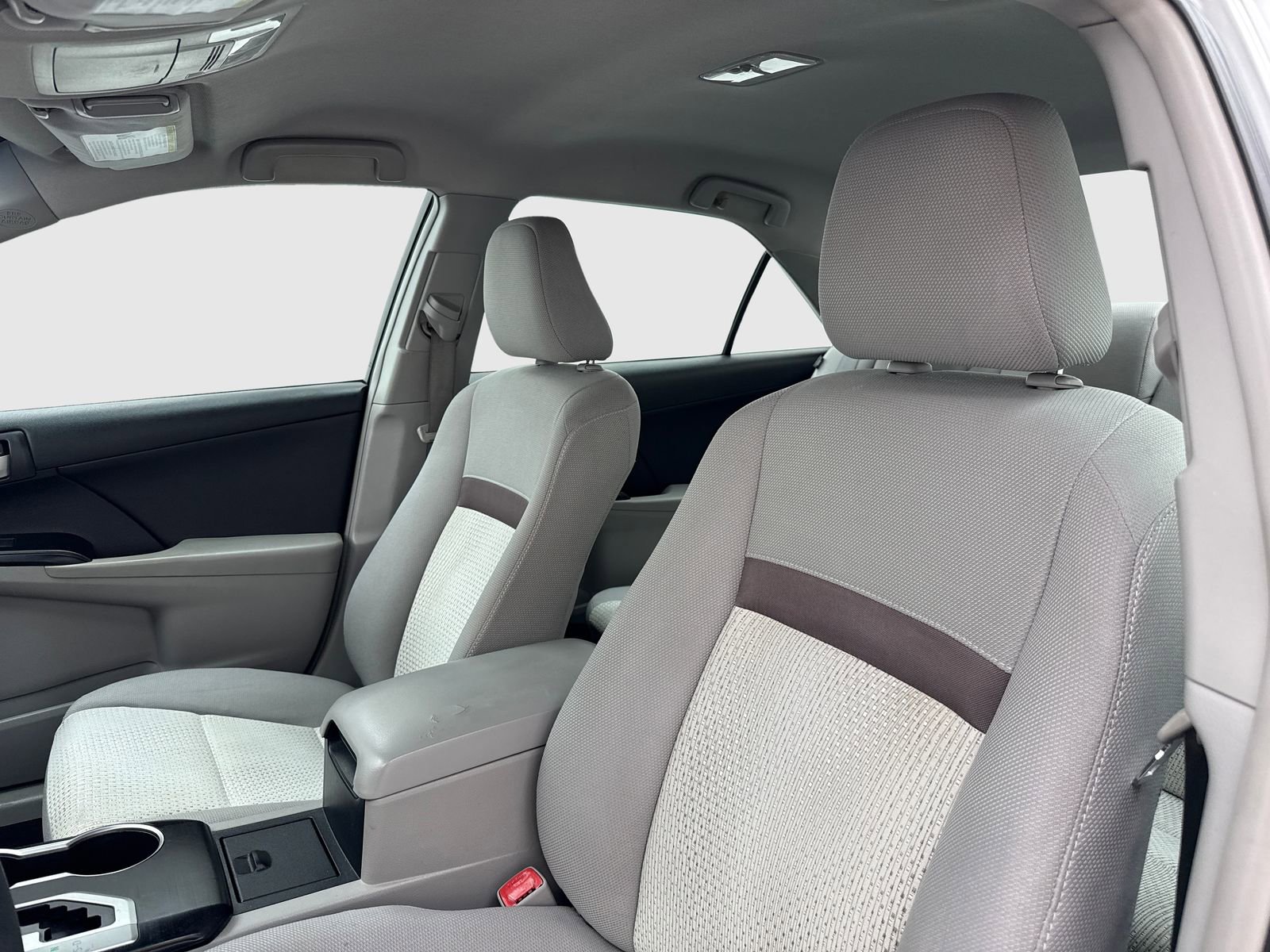 Used 2013 Toyota Camry LE image 15