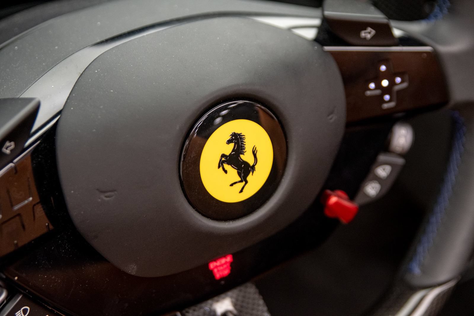Used 2025 Ferrari Roma Spider RWD image 25