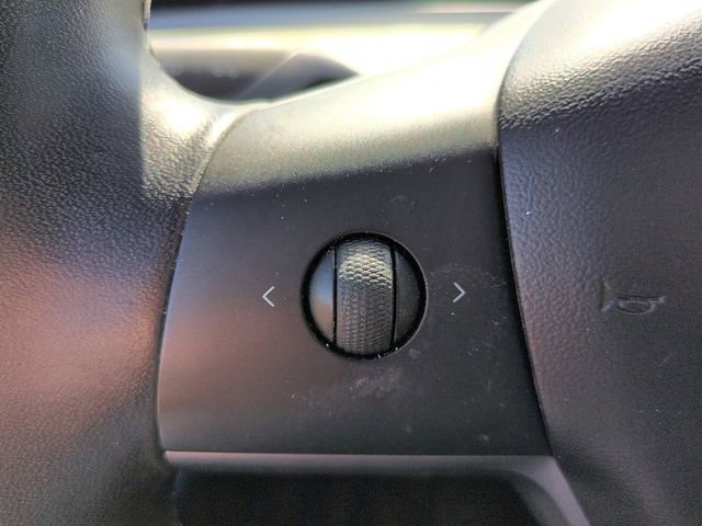 Used 2020 Tesla Model 3 Performance image 16