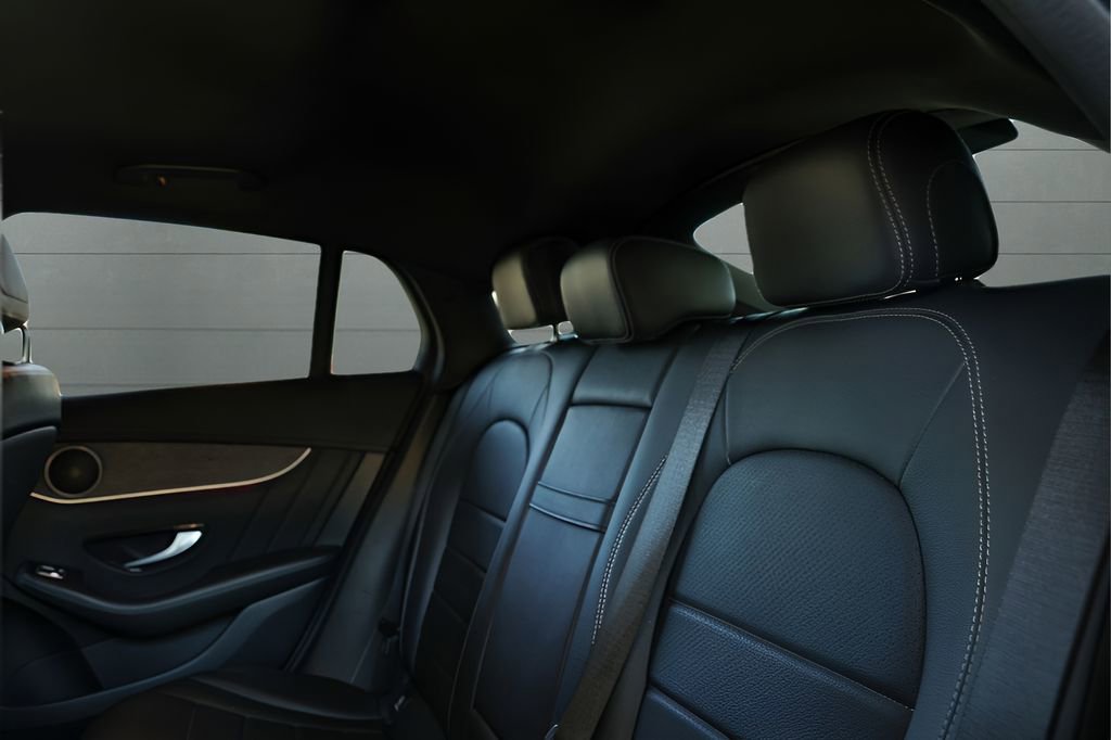 Used 2022 Mercedes-Benz GLC 300 4MATIC Coupe image 52