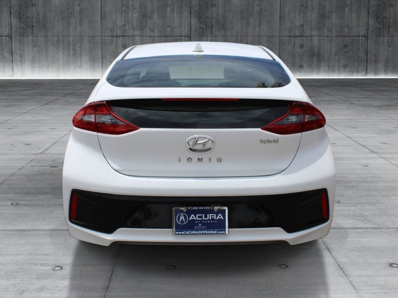 Used 2017 Hyundai Ioniq Limited w/ Ultimate Package 03 FWD image 4