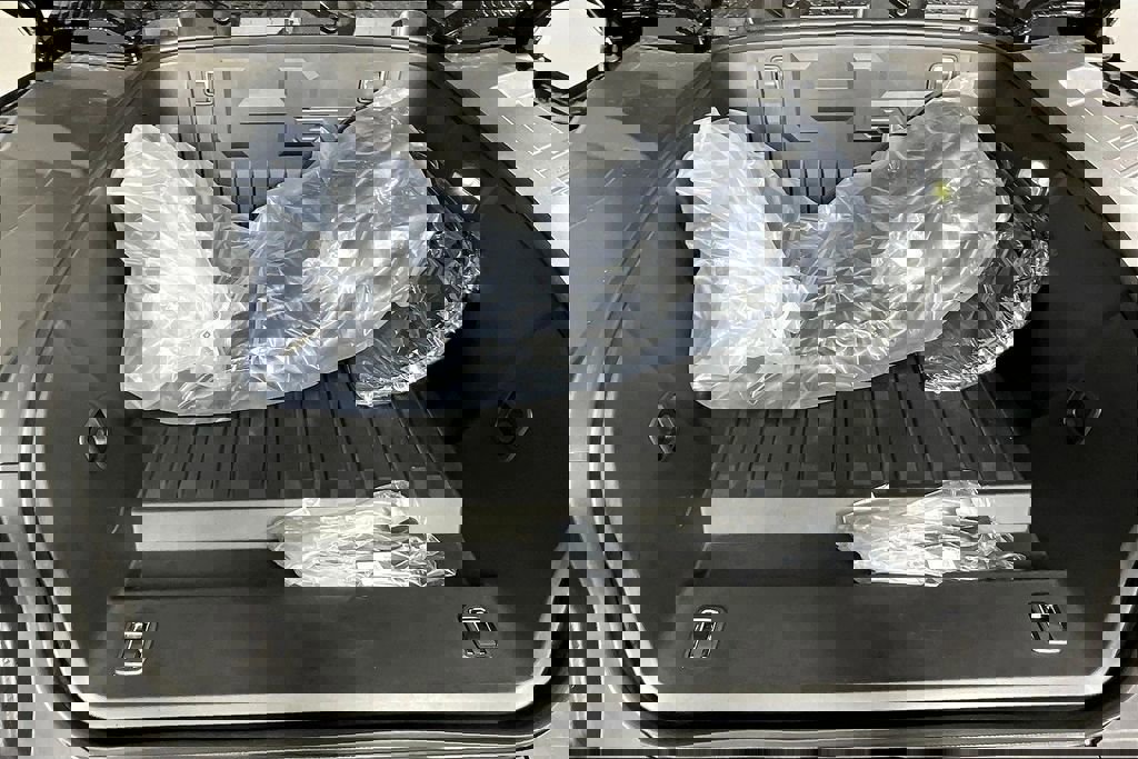 New 2026 GMC Hummer EV SUV image 2