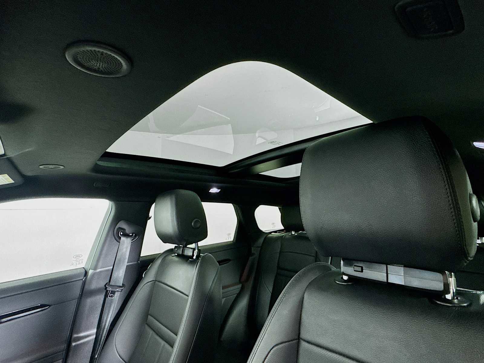 Used 2025 Land Rover Range Rover Evoque S image 13