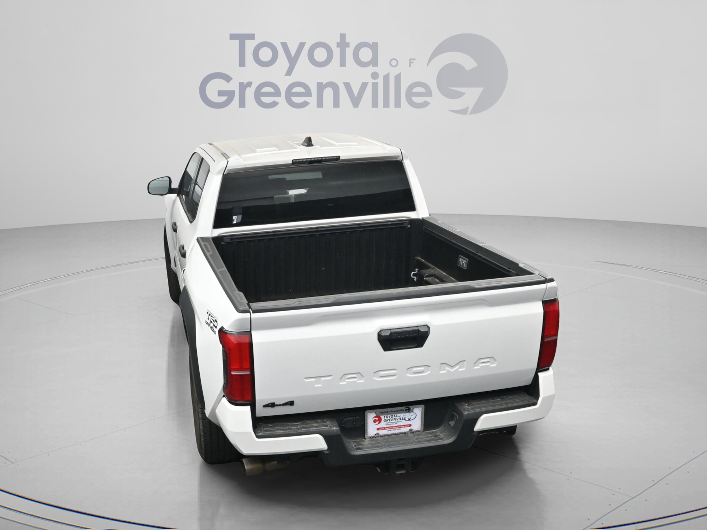 Certified 2024 Toyota Tacoma TRD Off-Road AWD/4WD image 35