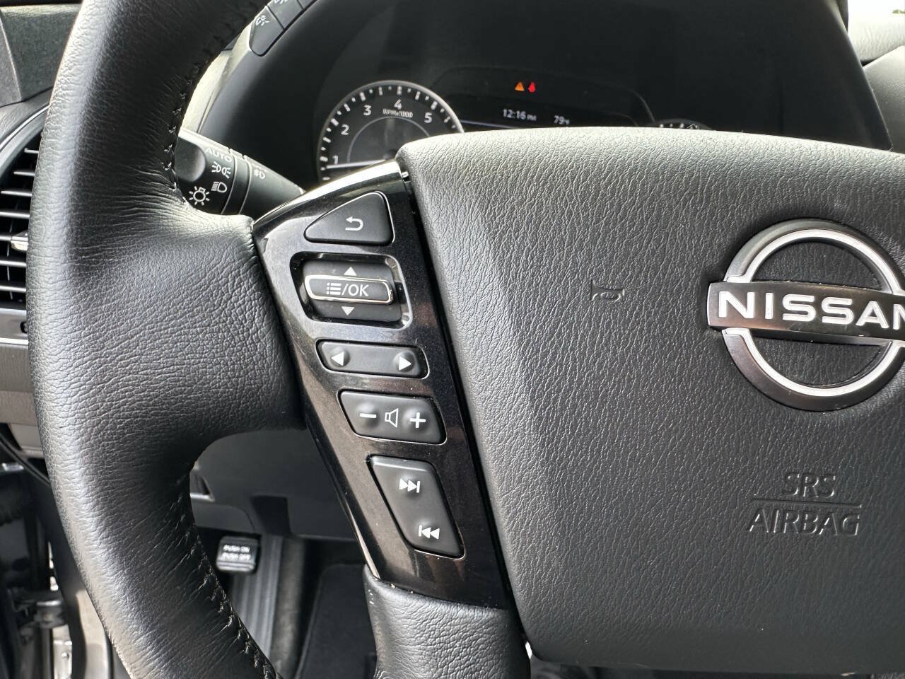 Used 2024 Nissan Armada SV AWD/4WD image 5