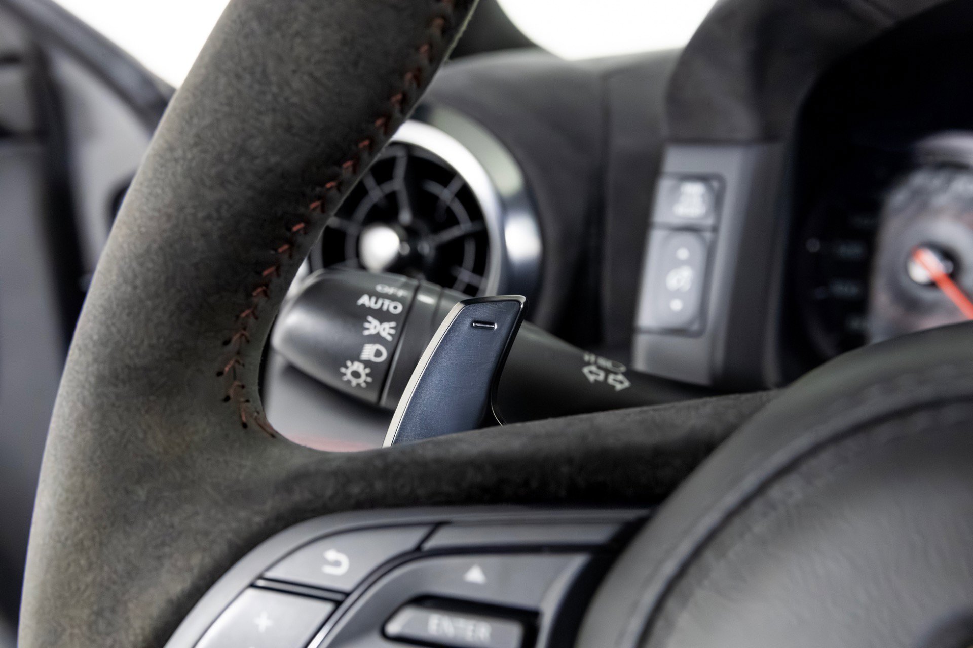 Used 2017 Nissan GT-R NISMO image 14