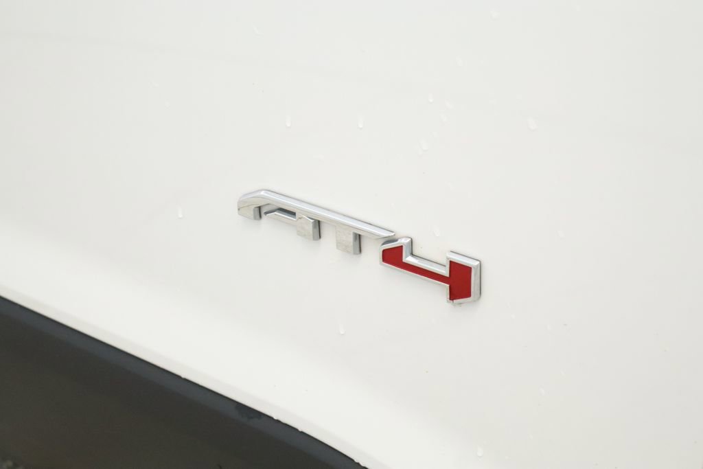 Used 2022 GMC Acadia AT4 w/ Technology Package AWD/4WD image 19