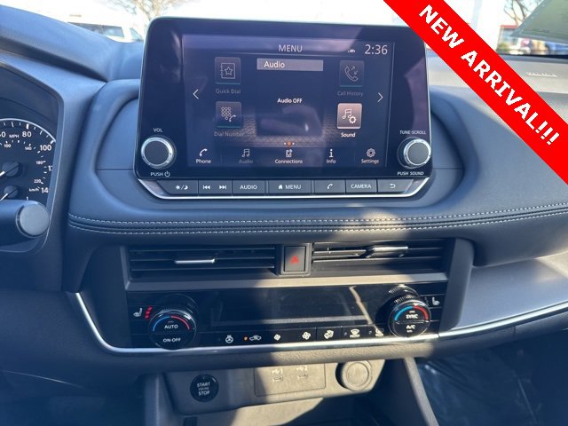 Certified 2024 Nissan Rogue SV w/ SV Premium Package image 9