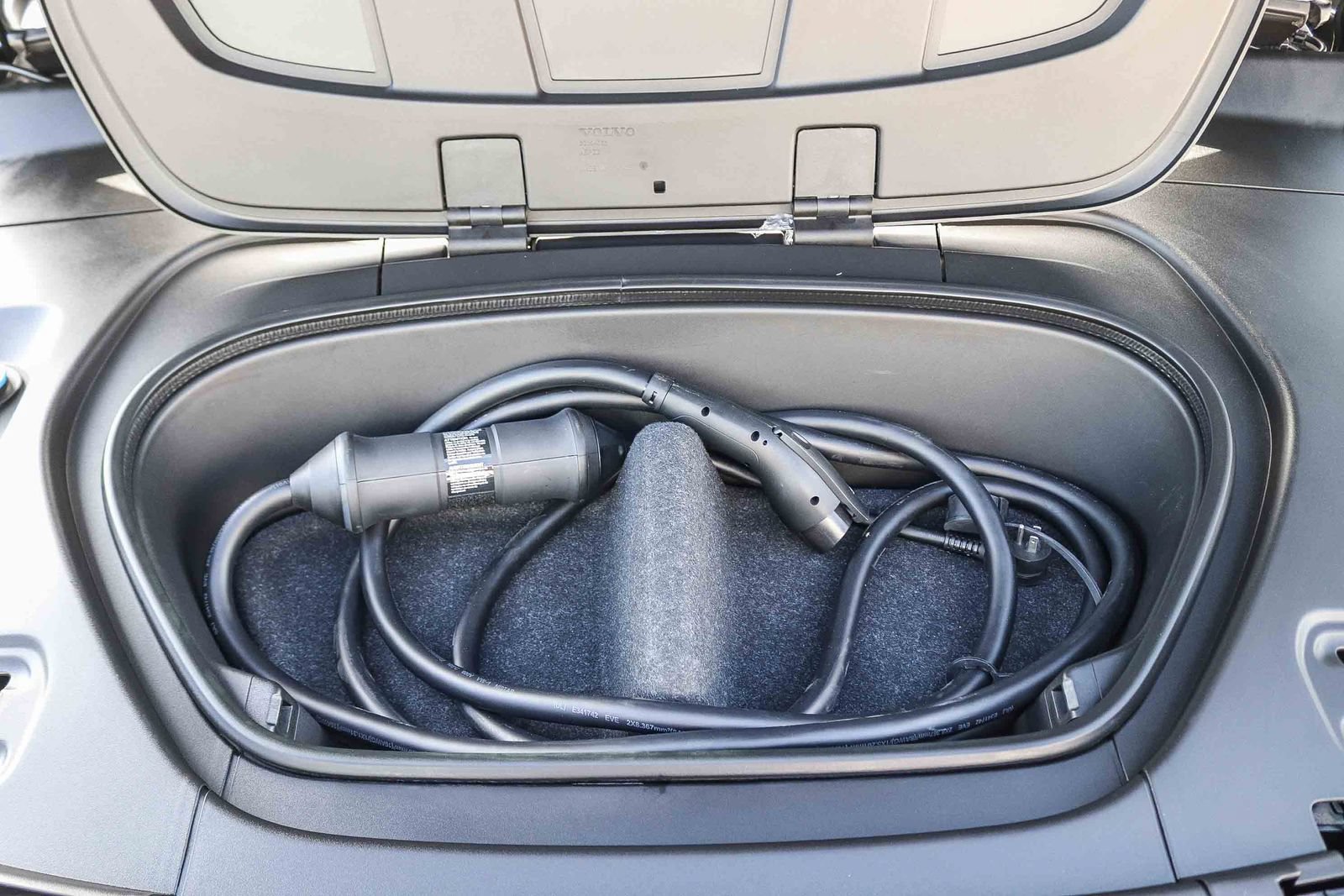 Used 2023 Volvo C40 P8 Recharge Plus AWD/4WD image 31