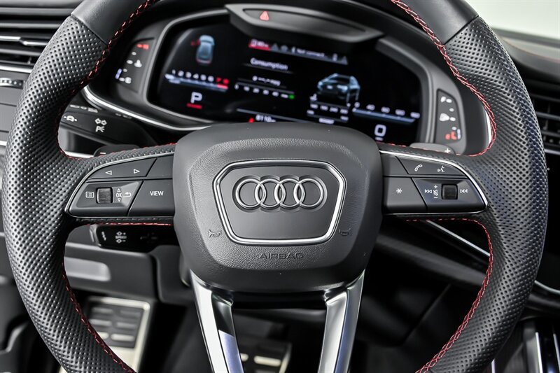 Used 2025 Audi SQ8 Prestige AWD/4WD image 24
