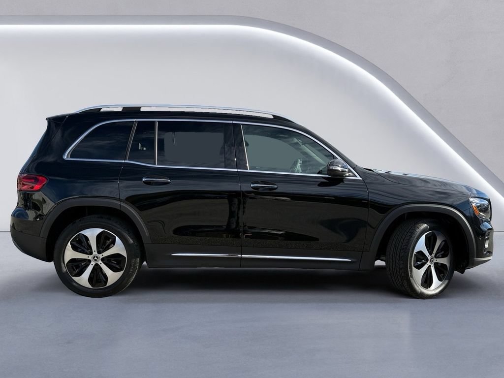 New 2026 Mercedes-Benz GLB 250 4MATIC image 3