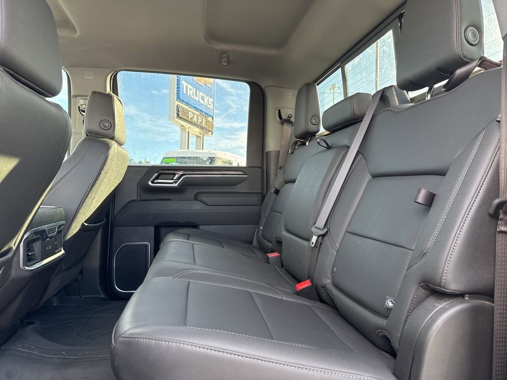 Used 2024 Chevrolet Silverado 2500 LTZ w/ LTZ Convenience Package image 19