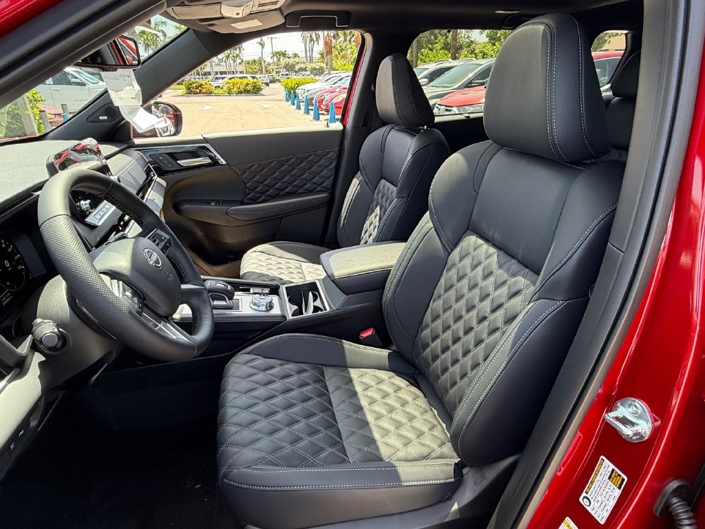 New 2026 Nissan Rogue Platinum AWD/4WD image 10