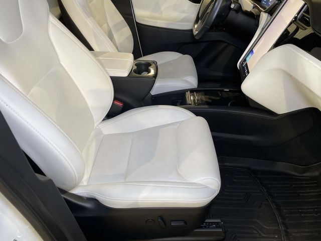 Used 2020 Tesla Model X Long Range AWD/4WD image 22