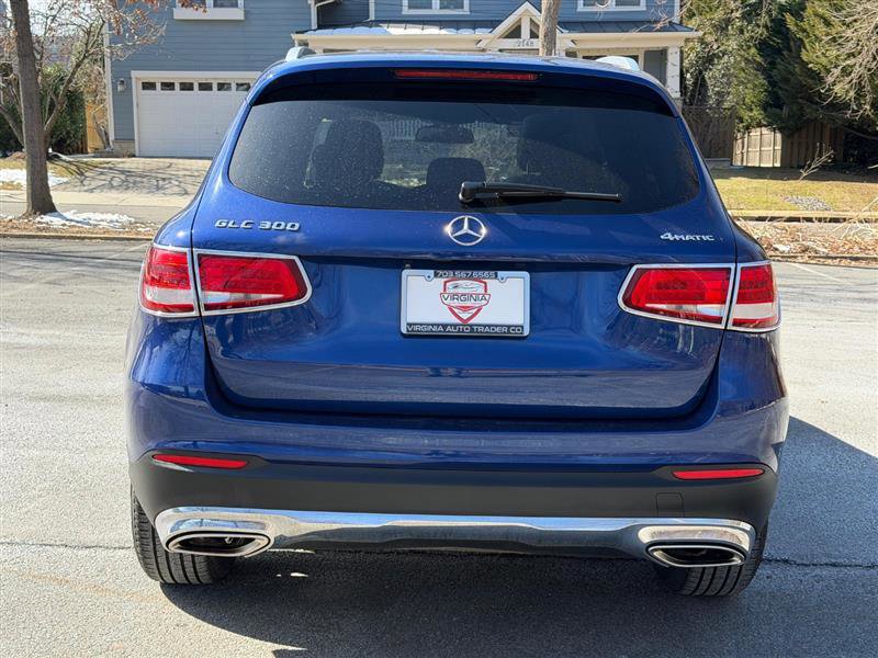 Used 2018 Mercedes-Benz GLC 300 4MATIC image 8