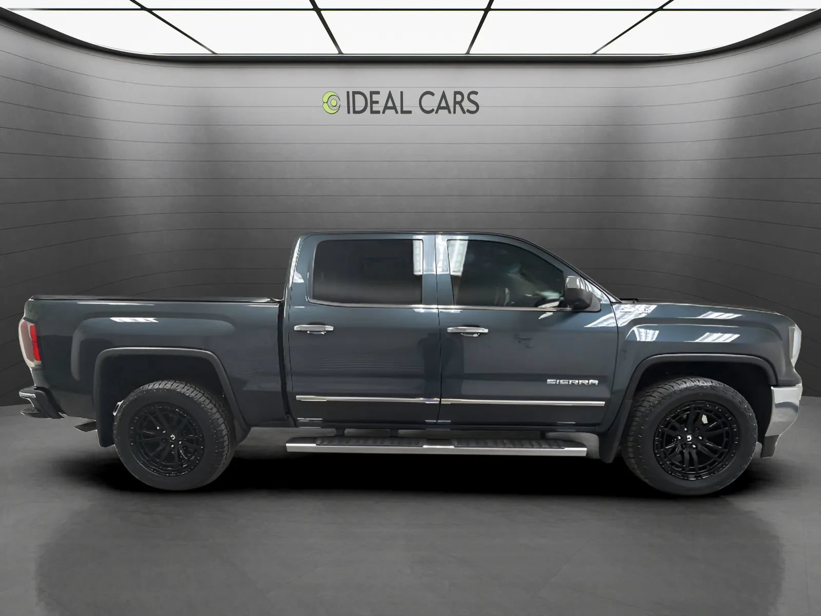 Used 2018 GMC Sierra 1500 SLT AWD/4WD image 4