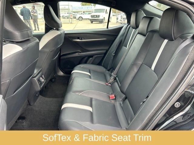 Used 2025 Toyota Camry SE image 14