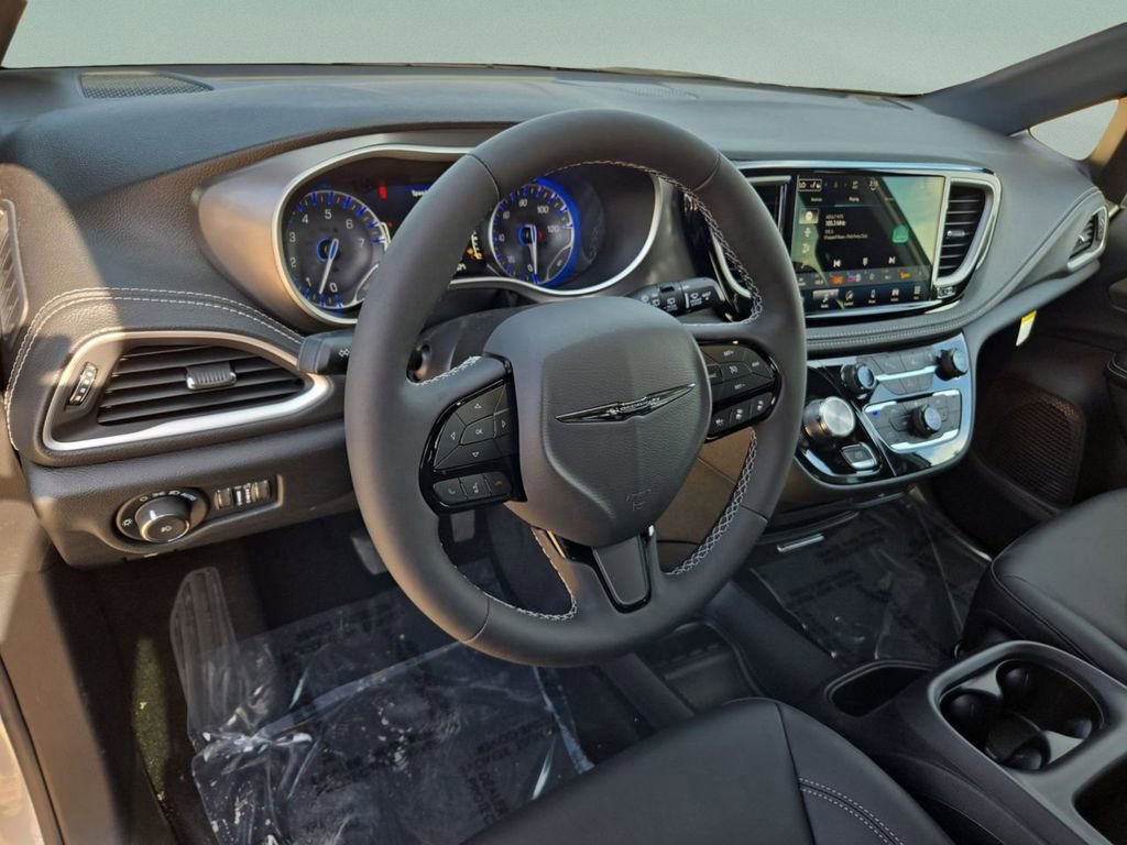 New 2026 Chrysler Pacifica Select w/ S Appearance Package FWD image 11
