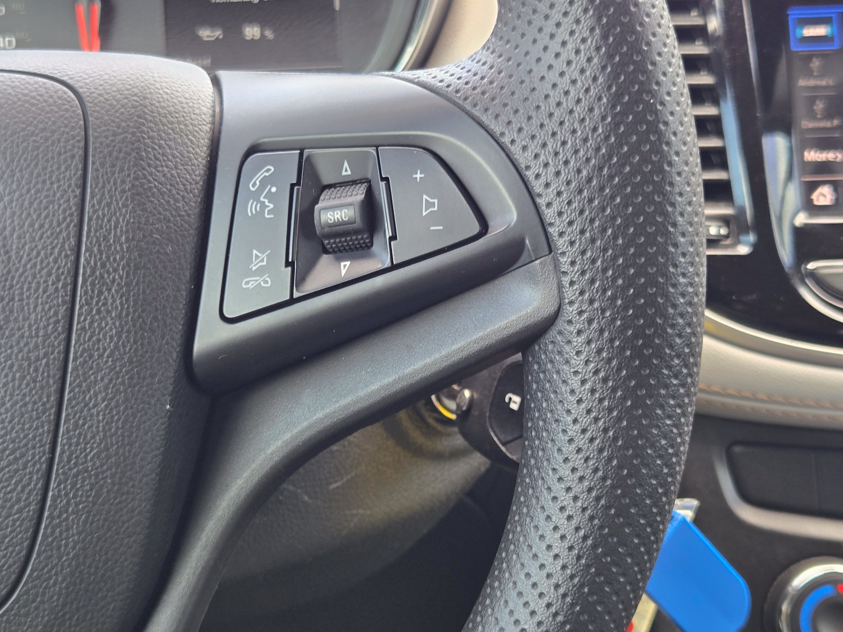 Used 2022 Chevrolet Trax LS w/ Tint and Cruise Package FWD image 25