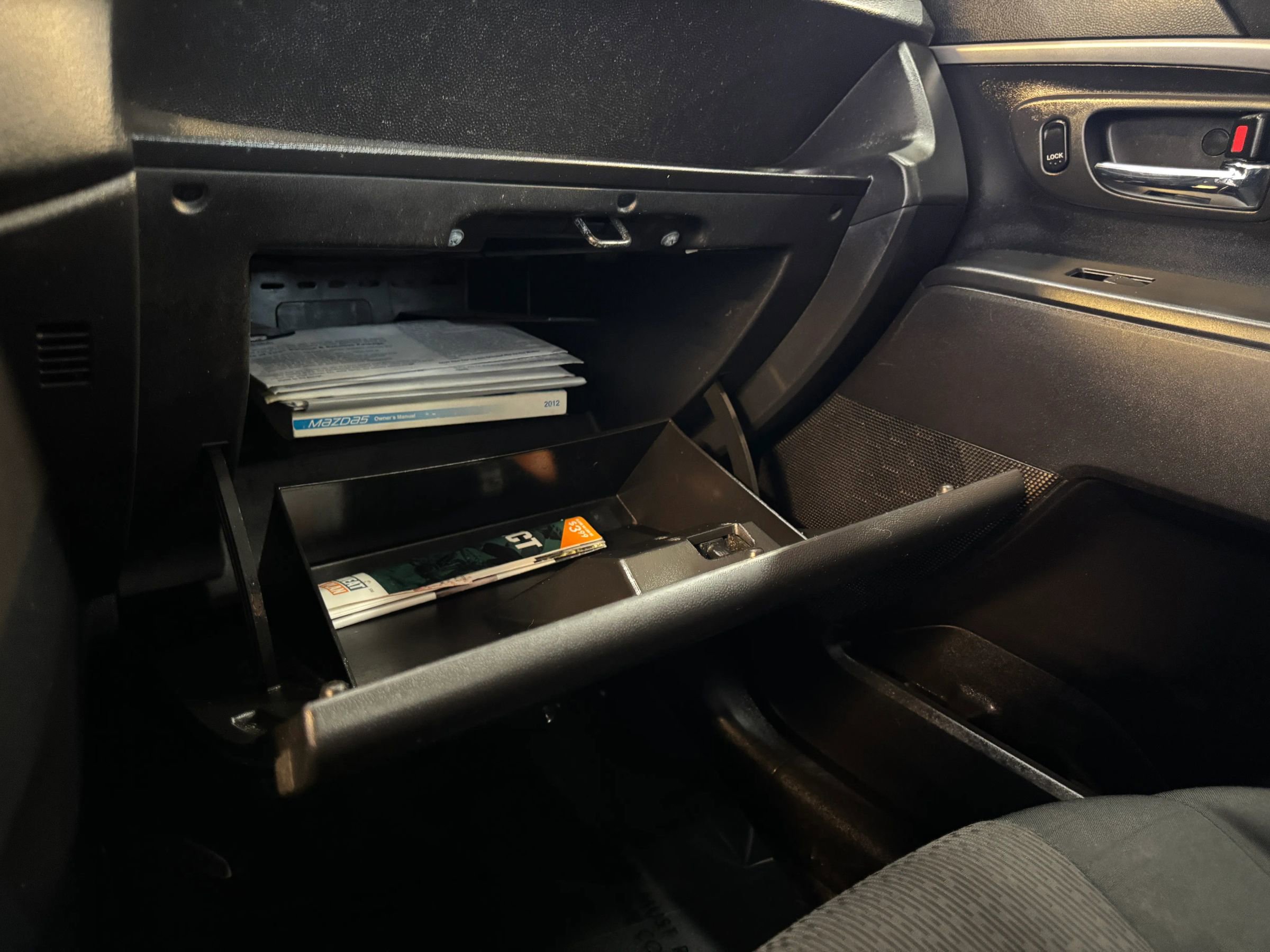 Used 2012 MAZDA MAZDA5 Sport image 19