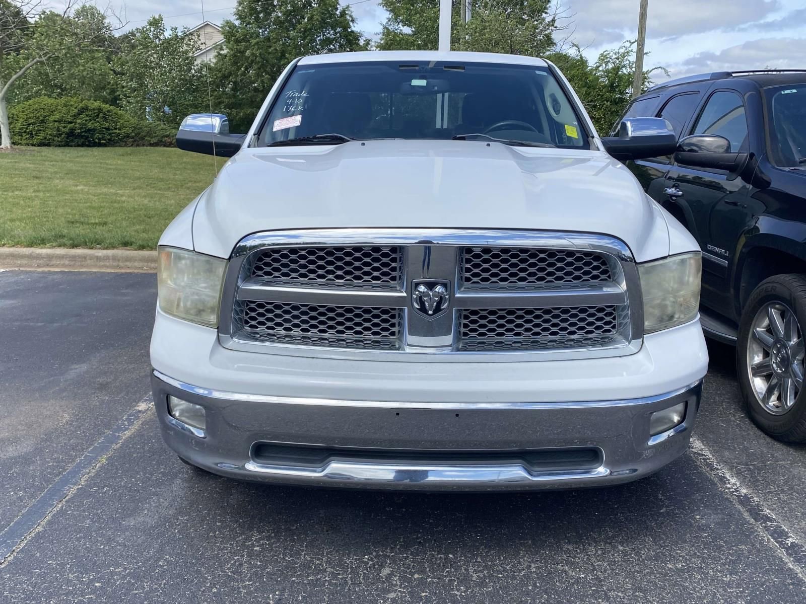 Used 2011 RAM 1500 Laramie AWD/4WD image 2